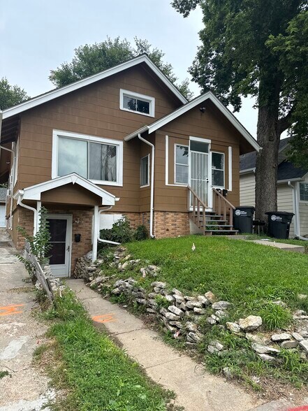 Building Photo - 623 S 33rd St
