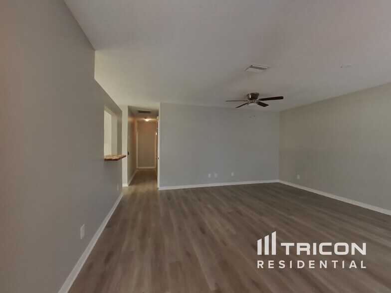 Building Photo - 5020 Anclote River St