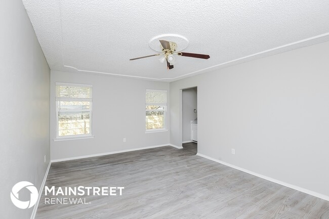 Building Photo - 3409 Pembroke Pl