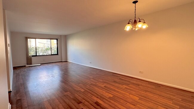 Building Photo - 835 Judson Ave