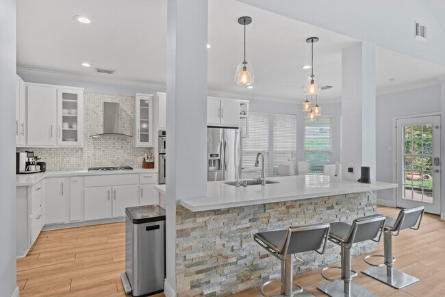 Building Photo - 22406 Kendall Shay Ct