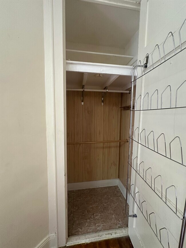 Building Photo - 267 8th St