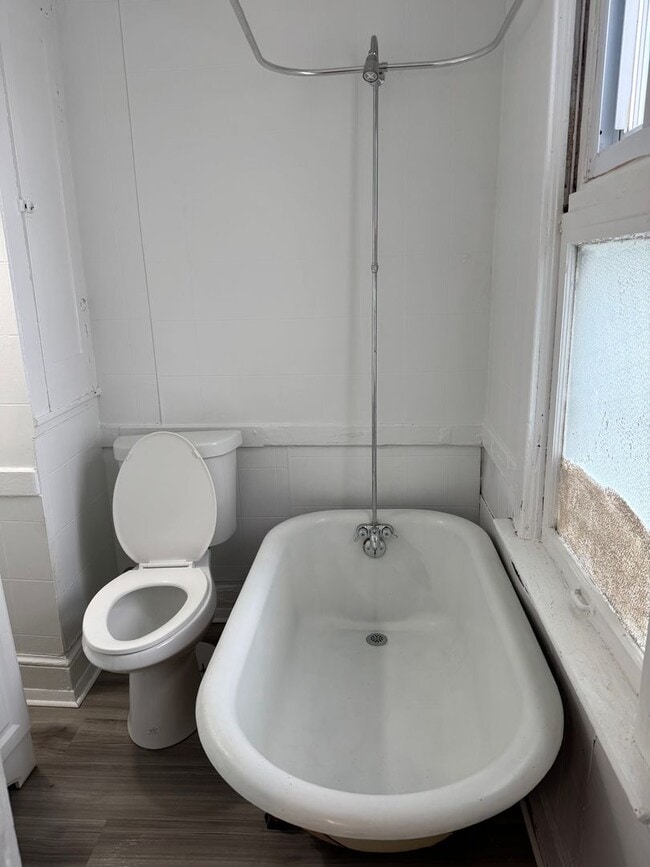 Building Photo - 3bd Single Buckeye/Kinsman Cash Pay