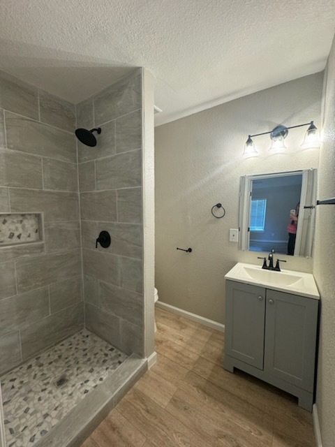 Master Bathroom - 3708 Parrish St