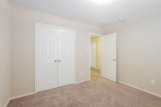 Building Photo - 8822 Clearbourne Ln