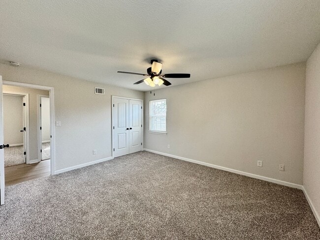 Building Photo - Fully-Renovated Ranch Home Available 03-19-26! Fenced Backyard - Pet Friendly - Washer & Dryer In...