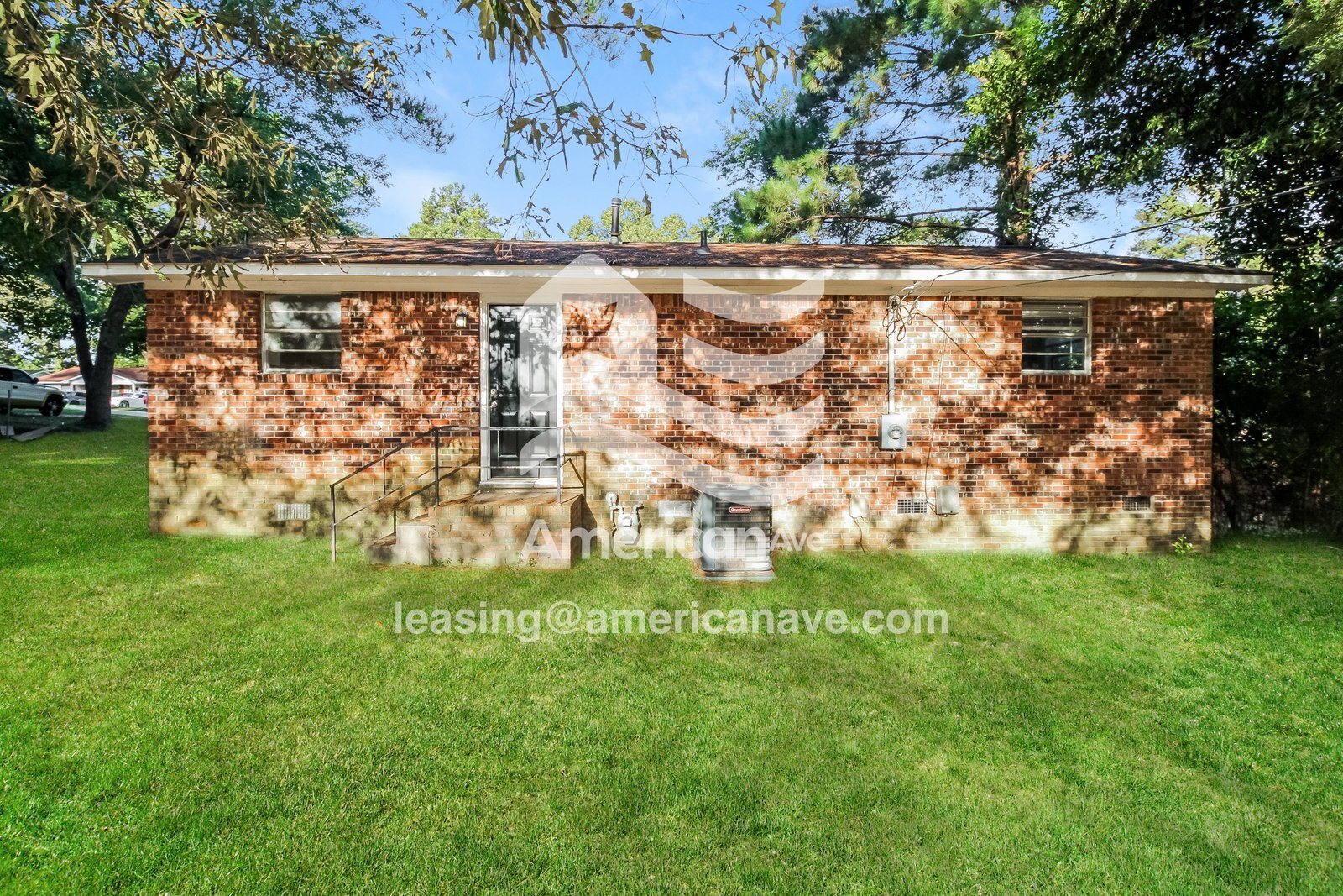 Building Photo - 421 Hickory Ridge Dr