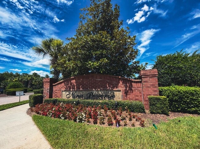 Building Photo - Beautiful 3BR/2.5BA Townhome in Gated Nona Preserve | Lake Nona