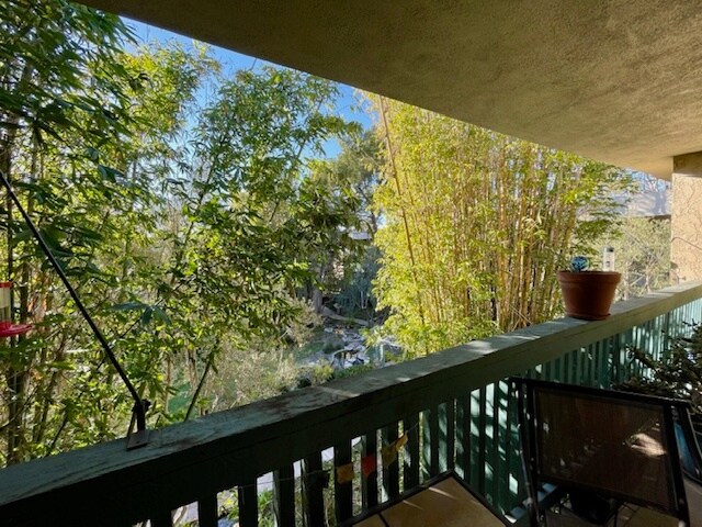 Building Photo - 576 N Bellflower Blvd