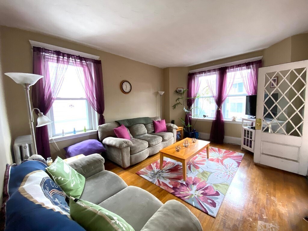 Building Photo - 16 Parkman St