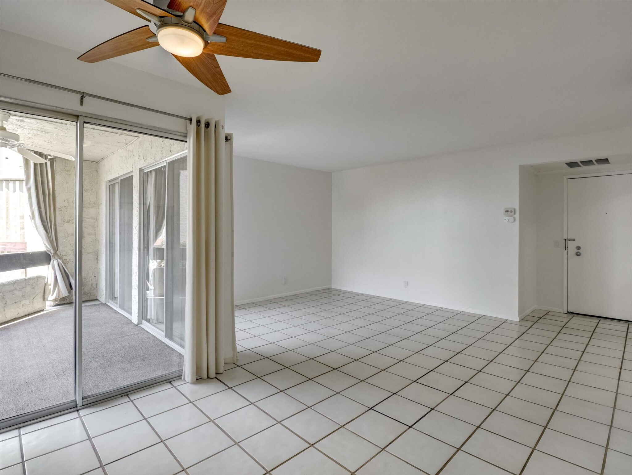 Building Photo - 1490 S Camino Real