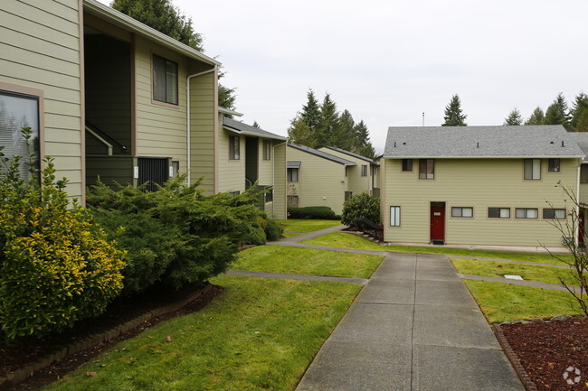 Building Photo - Tamarack Apartments