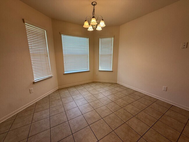 Building Photo - 3601 Salt Fork Dr