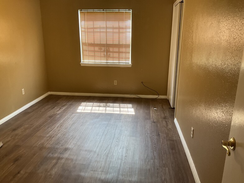 Bedroom 1 - 4650 N Lake Dr