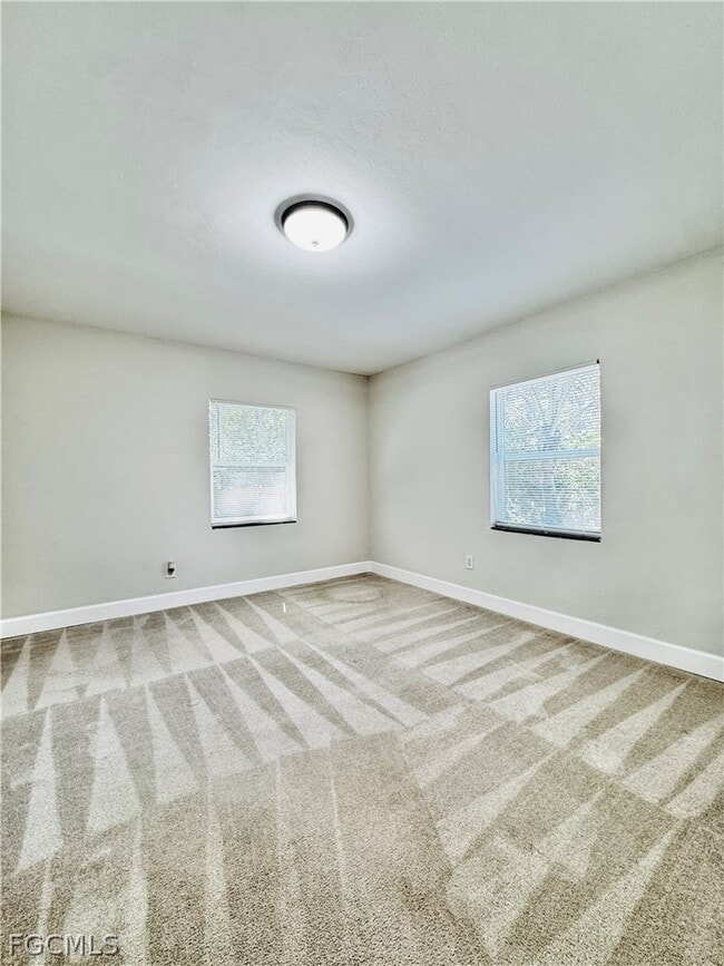 Building Photo - 5015 Lee Blvd