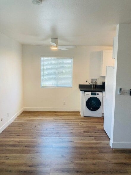 Building Photo - 6900 Knowlton Pl