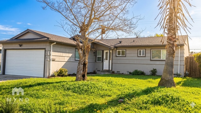 Building Photo - 5616 53rd Ave