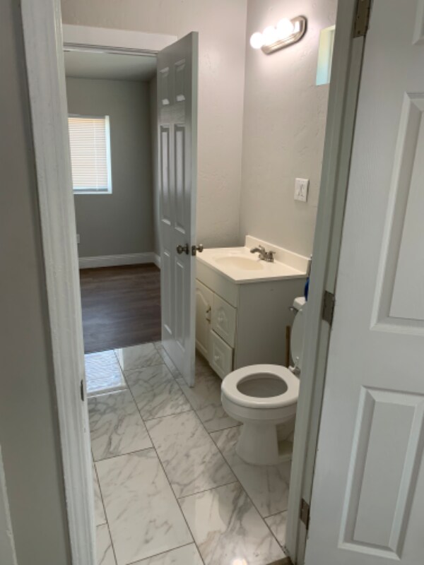 Building Photo - 176 N F St