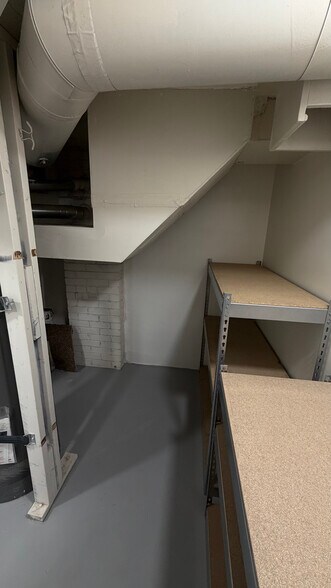 Building Photo - 2659 Brinker Ave