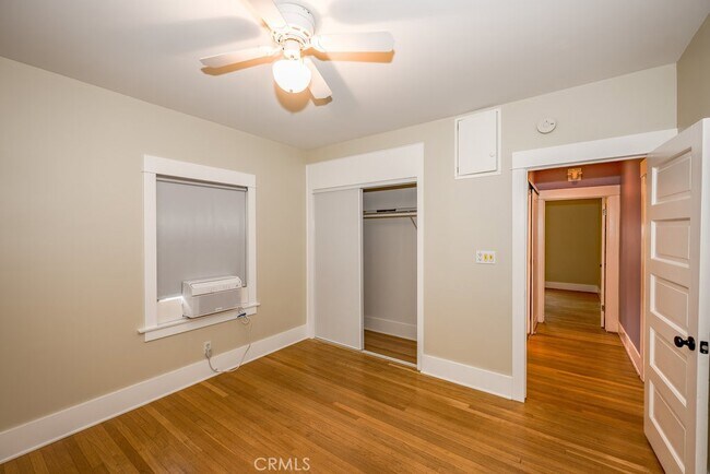 Building Photo - 1243 Yosemite Dr