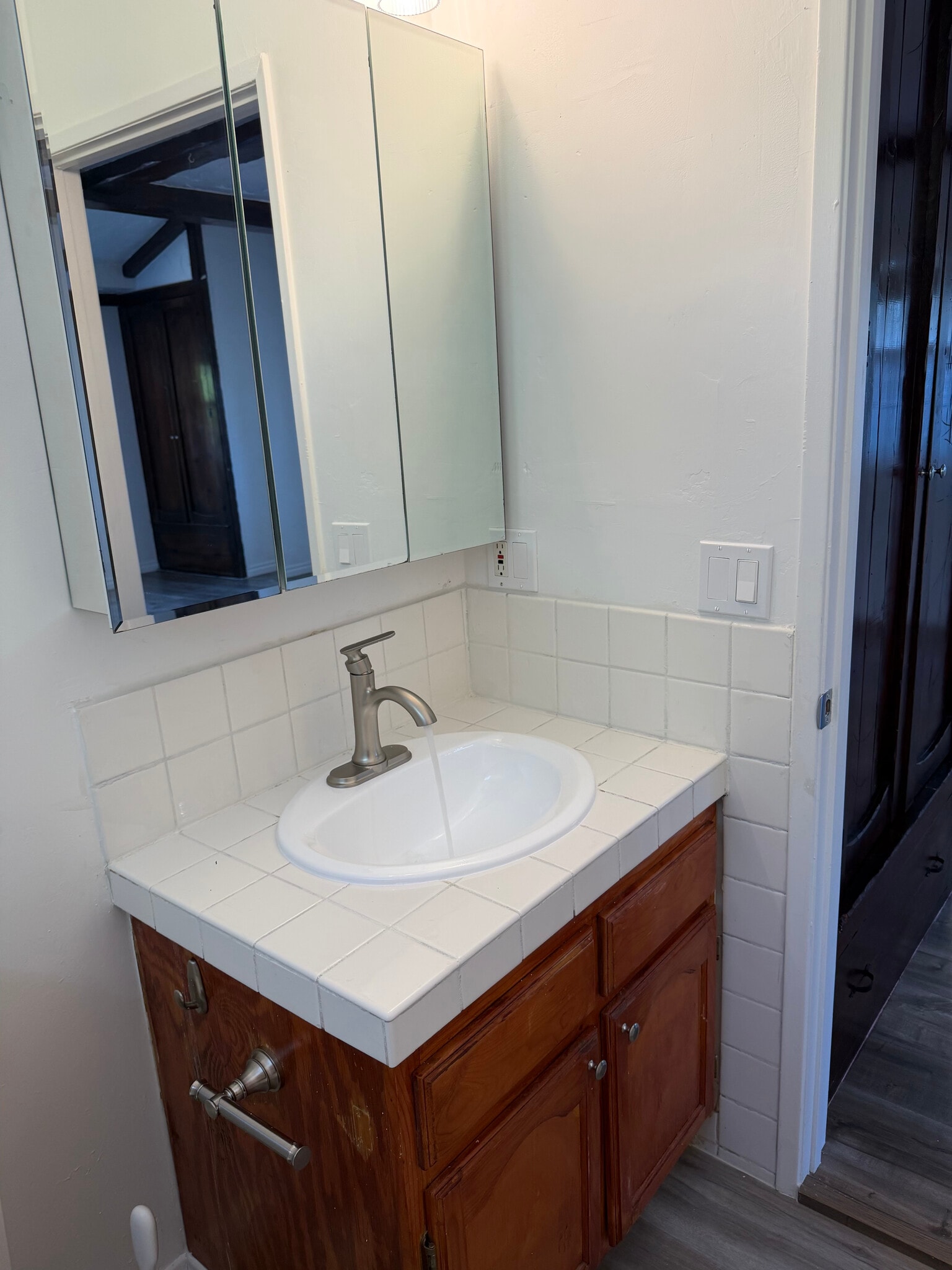 Building Photo - 12621 Victoria Ave