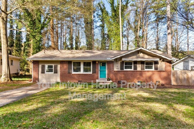 Building Photo - 2883 Fantasy Ln