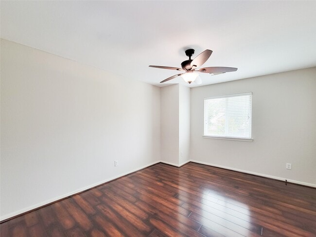 Building Photo - 21123 Amber Crossing Dr