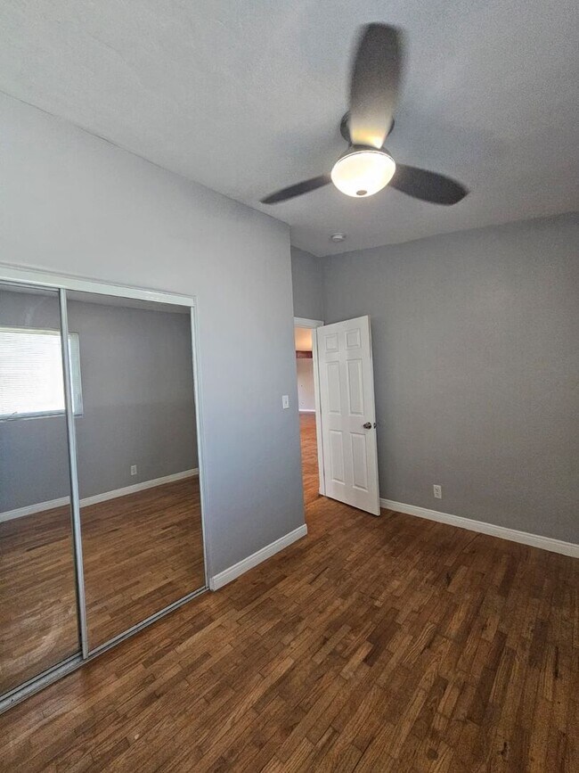 Building Photo - 352 Bonito Ave