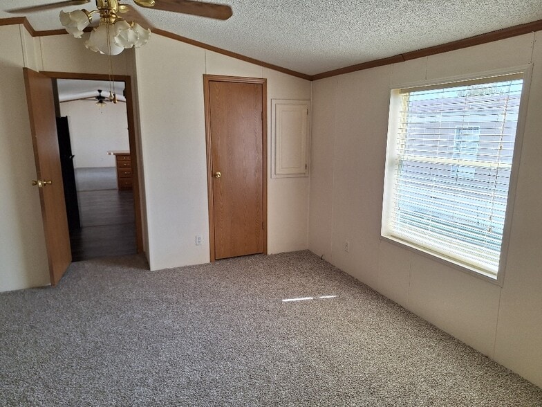 Building Photo - 4727 Timber Pine Dr