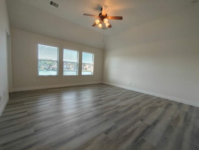 Building Photo - 2306 Waterford Park St