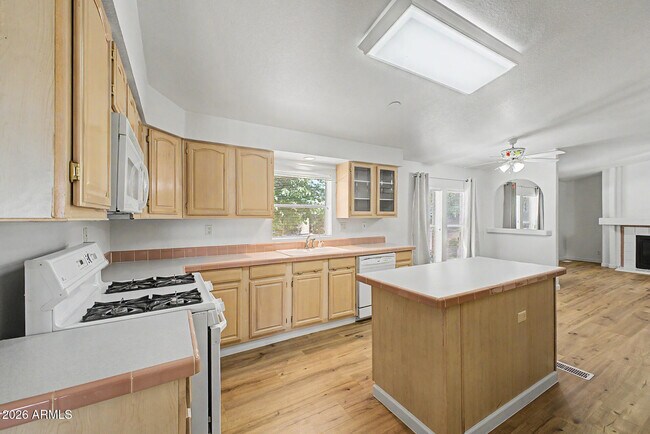 Building Photo - 29319 N 203rd Ave