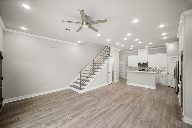Building Photo - 5626 Tommye St