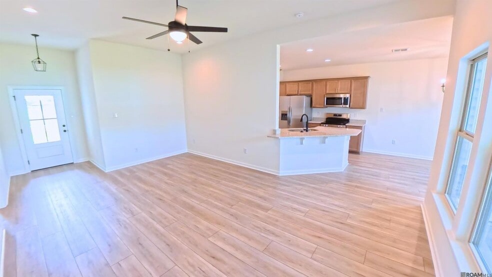 Building Photo - 25699 Raines Ave