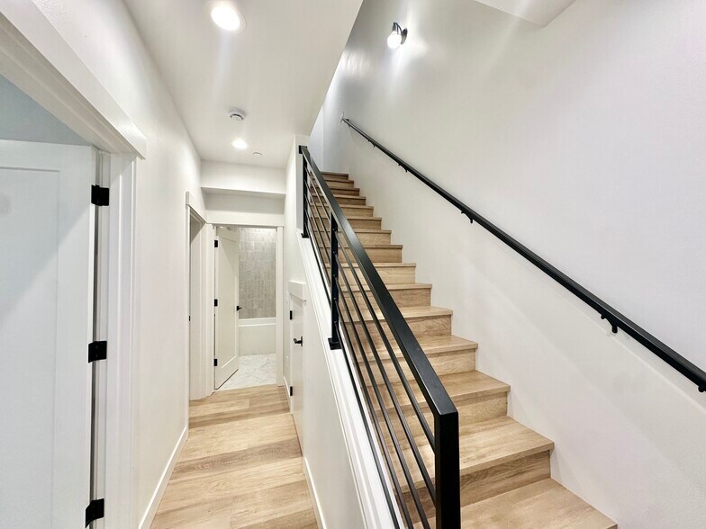 Building Photo - 1725 17th Ave