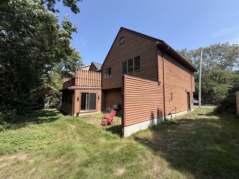 Building Photo - 116 Grover Rd