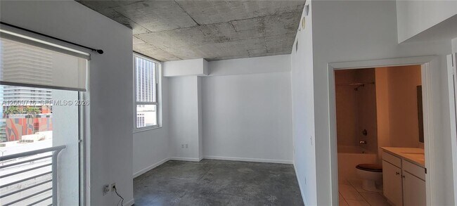 Building Photo - 133 NE 2nd Ave