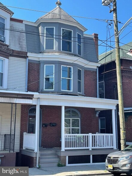 Building Photo - 1134 Lehman St