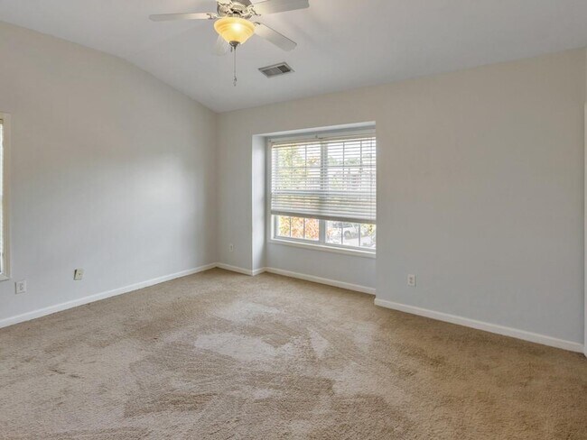 Building Photo - 3214 Greenwood Oak Dr