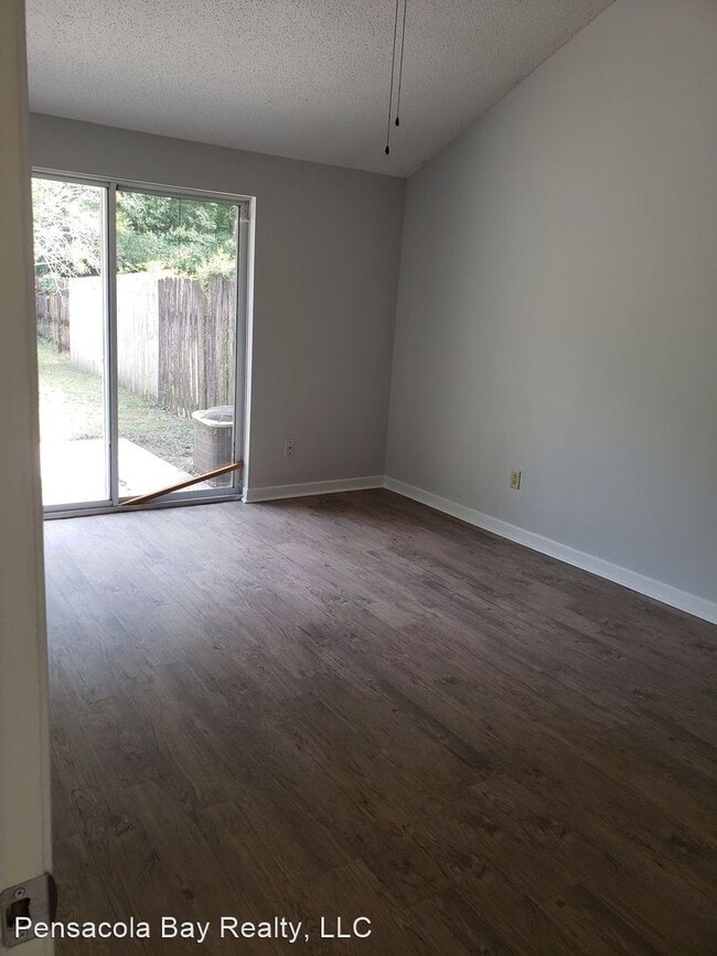 Building Photo - 2 br, 2 bath House - 8406 Carl Dean St  - ...