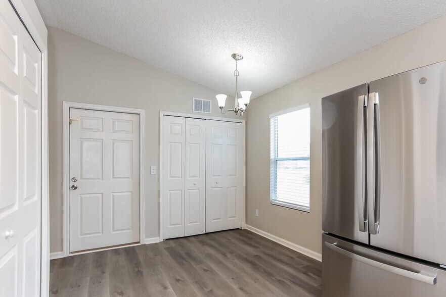 Building Photo - 3762 Maddie Ln