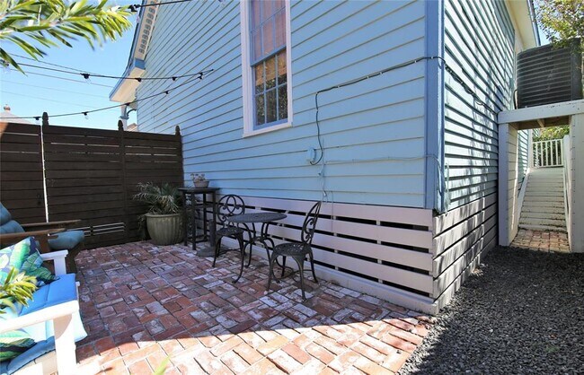 Building Photo - 1409 21st St