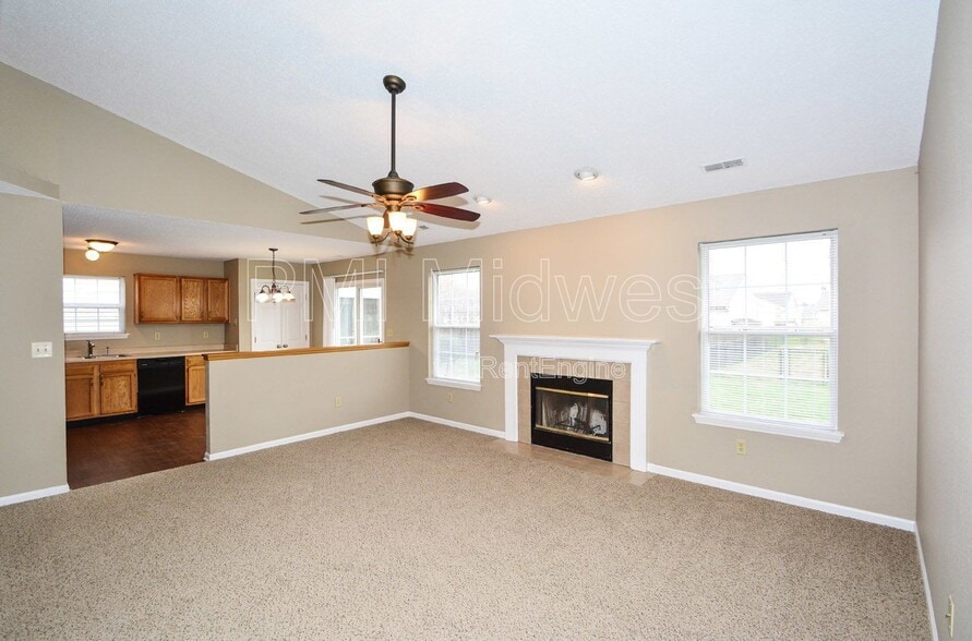 Building Photo - 8177 Amarillo Dr