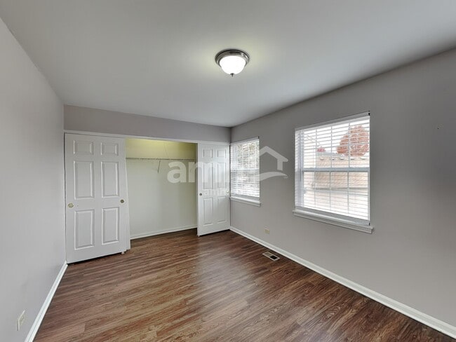 Building Photo - 2402 Wild Cherry Ct