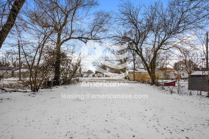 Building Photo - 233 N Wellington St