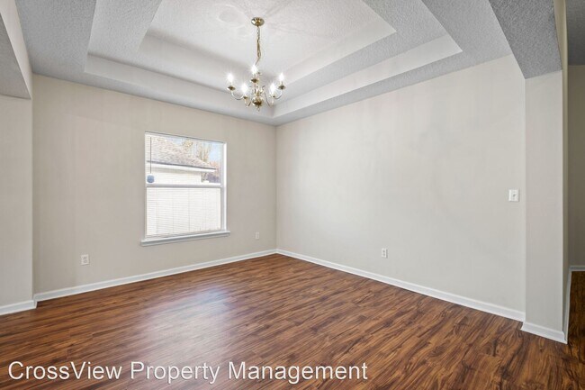 Building Photo - 4 br, 2 bath House - 708 Sharon Ct.