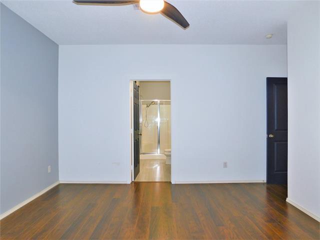 Building Photo - 717 Pace Dr
