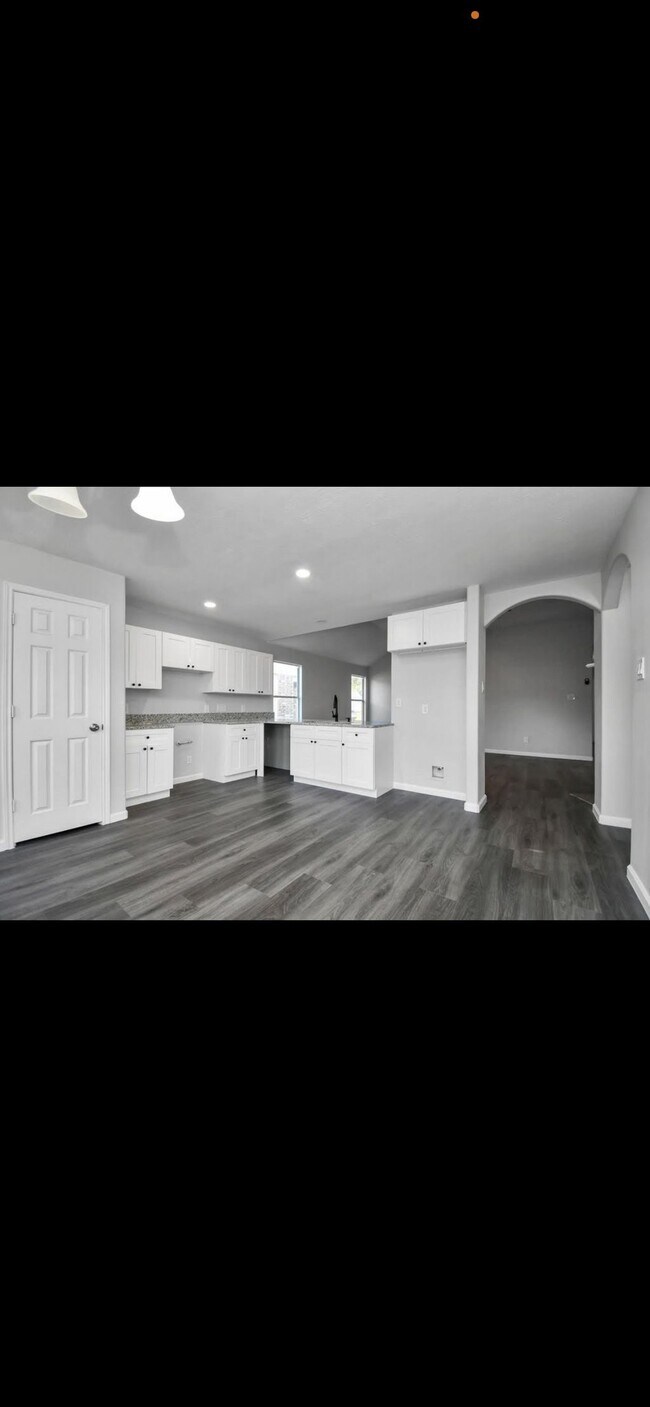 Building Photo - 21513 Ornella Cir