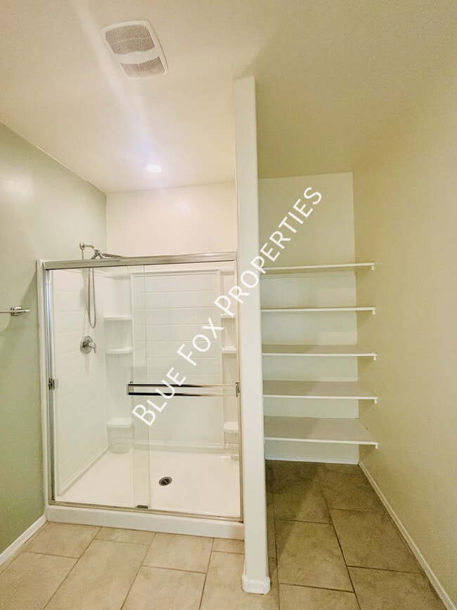 Building Photo - 10232 N Crooked Peak Trail