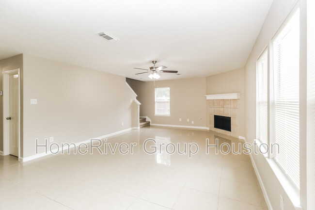 Building Photo - 12214 Greenmesa Dr