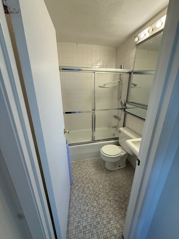 Building Photo - 1643 Cambridge St